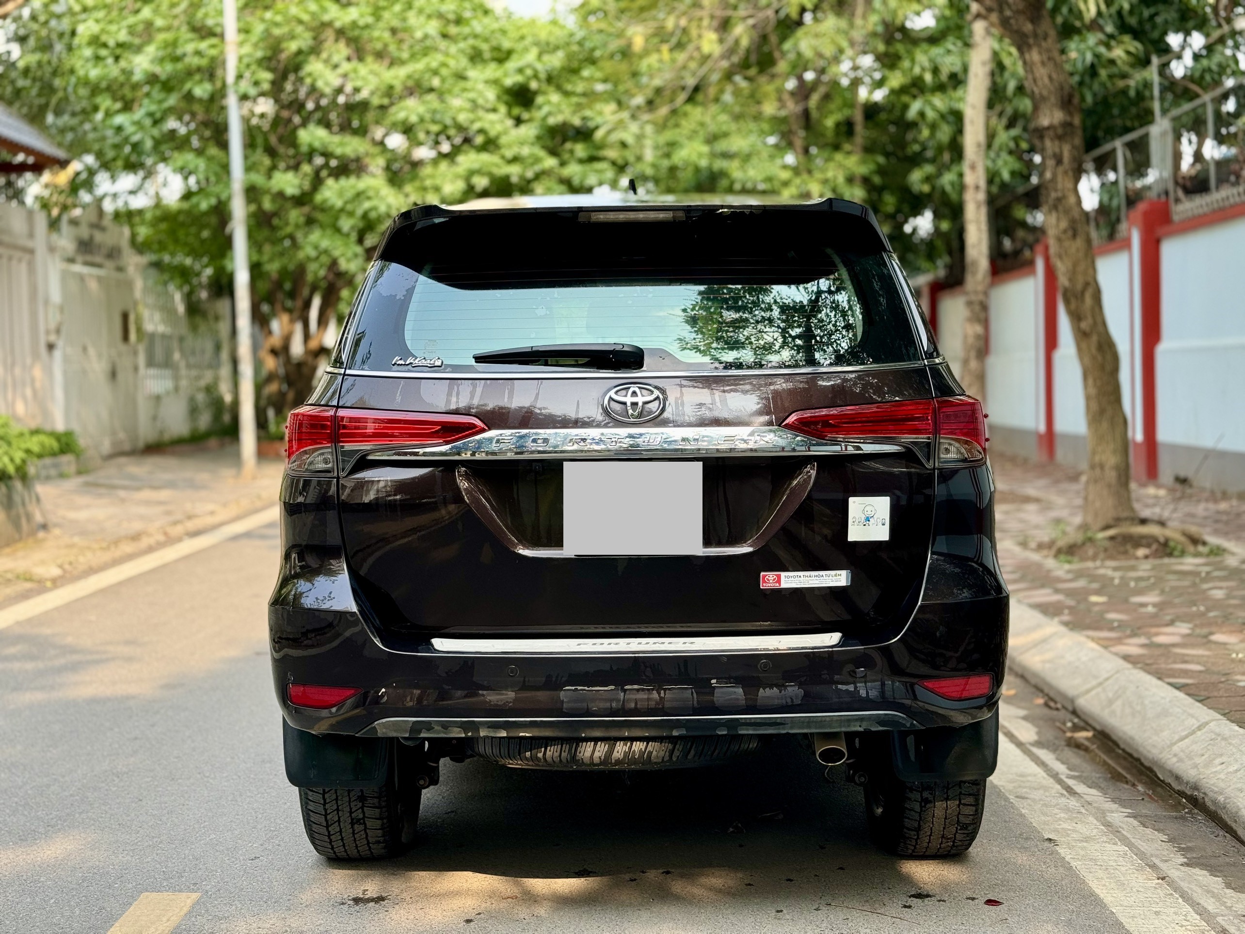 Toyota Fortuner 2.7V 2017 bản máy xăng 2 cầu (đã bán)
