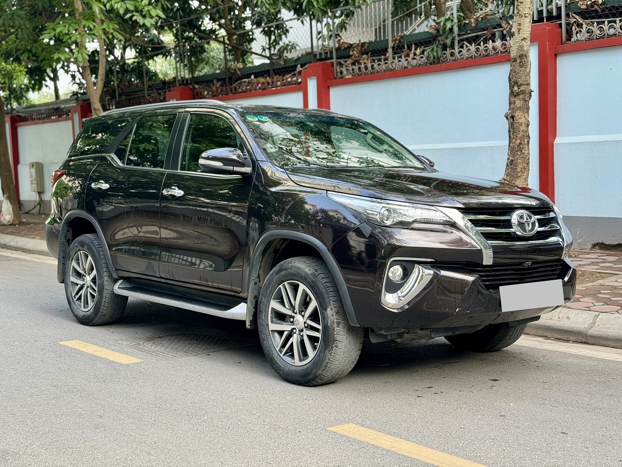 Toyota Fortuner 2.7V 2017 bản máy xăng 2 cầu (đã bán)
