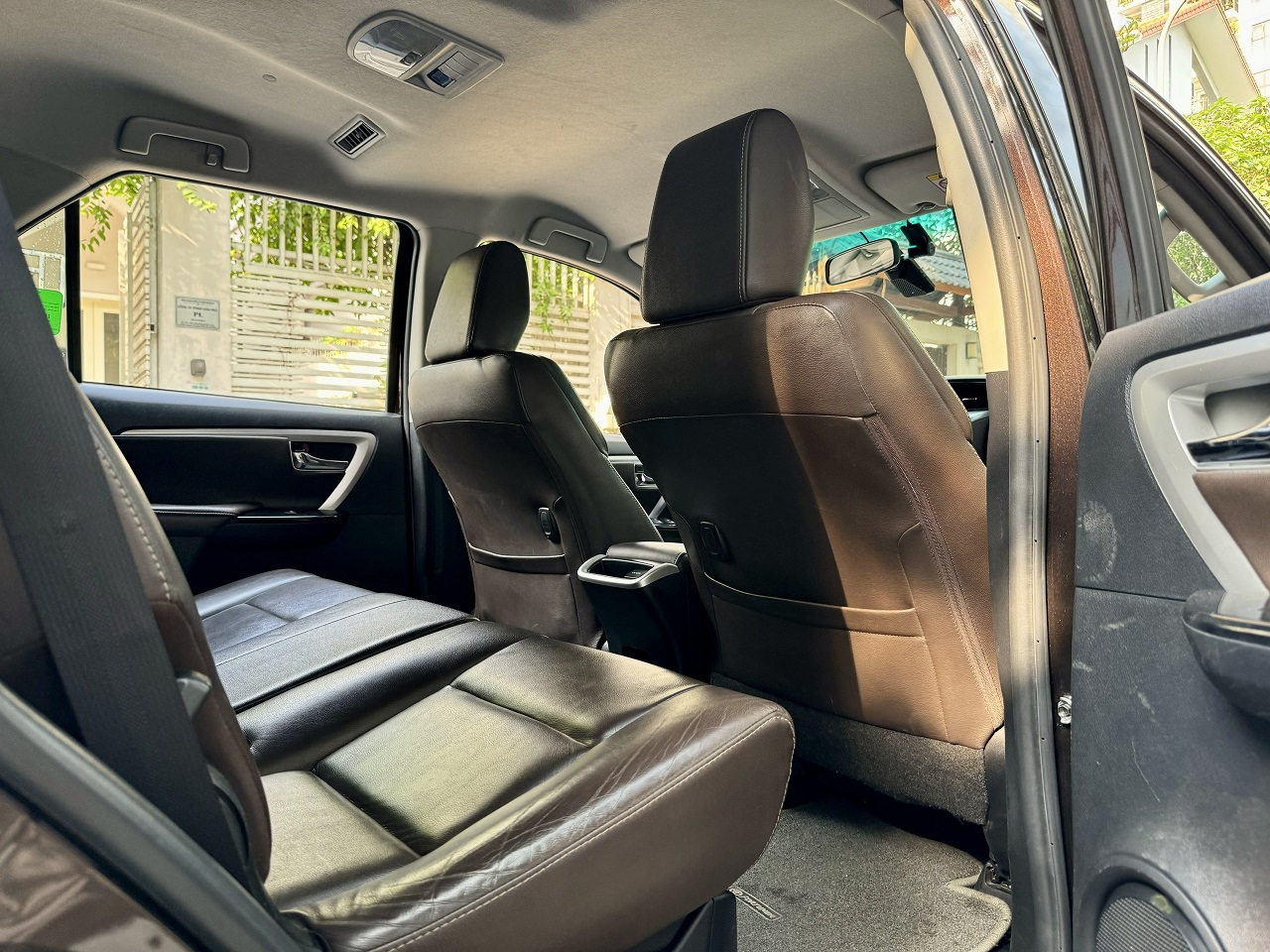 Toyota Fortuner 2.7V 2017 bản máy xăng 2 cầu (đã bán)