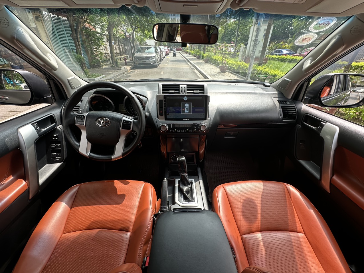 Land Cruiser Prado TXL 2.7L máy xăng 2014 (đã bán)