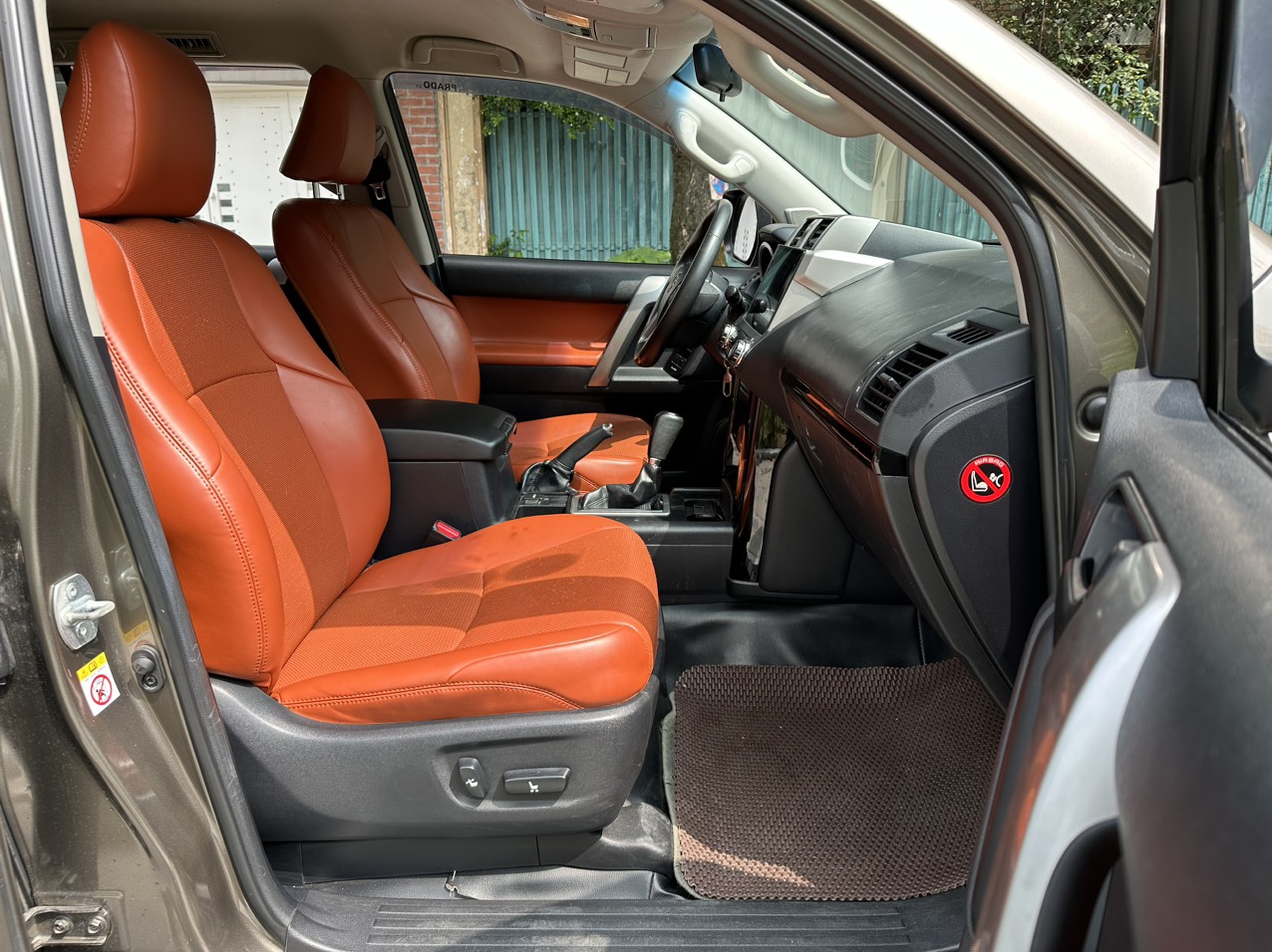 Land Cruiser Prado TXL 2.7L máy xăng 2014 (đã bán)