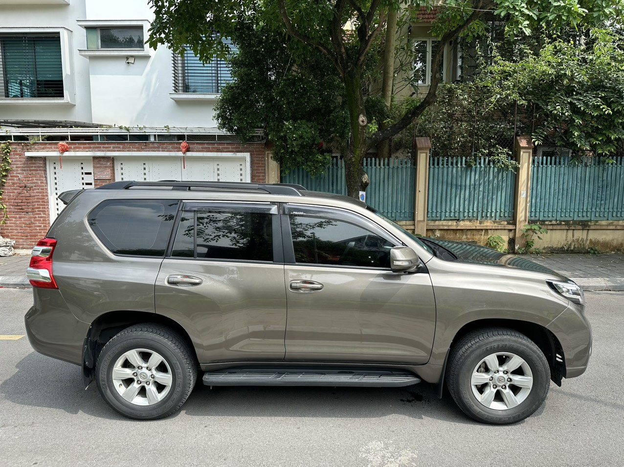 Land Cruiser Prado TXL 2.7L máy xăng 2014 (đã bán)