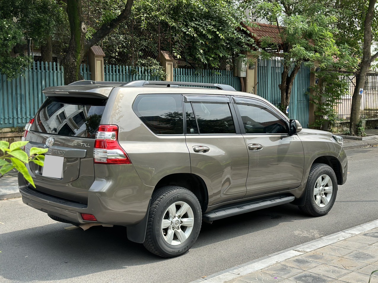 Land Cruiser Prado TXL 2.7L máy xăng 2014 (đã bán)