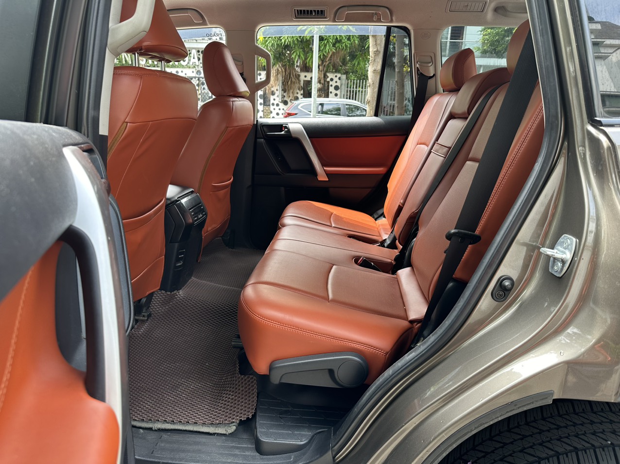 Land Cruiser Prado TXL 2.7L máy xăng 2014 (đã bán)