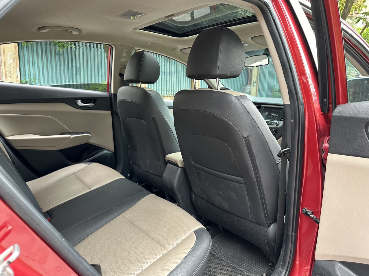 Hyundai Accent 1.4 AT bản đặc biệt số tự động (đã bán)