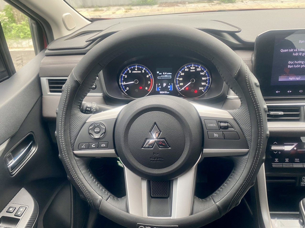 Mitsubishi Xpander Premium 1.5AT 2023 màu đỏ