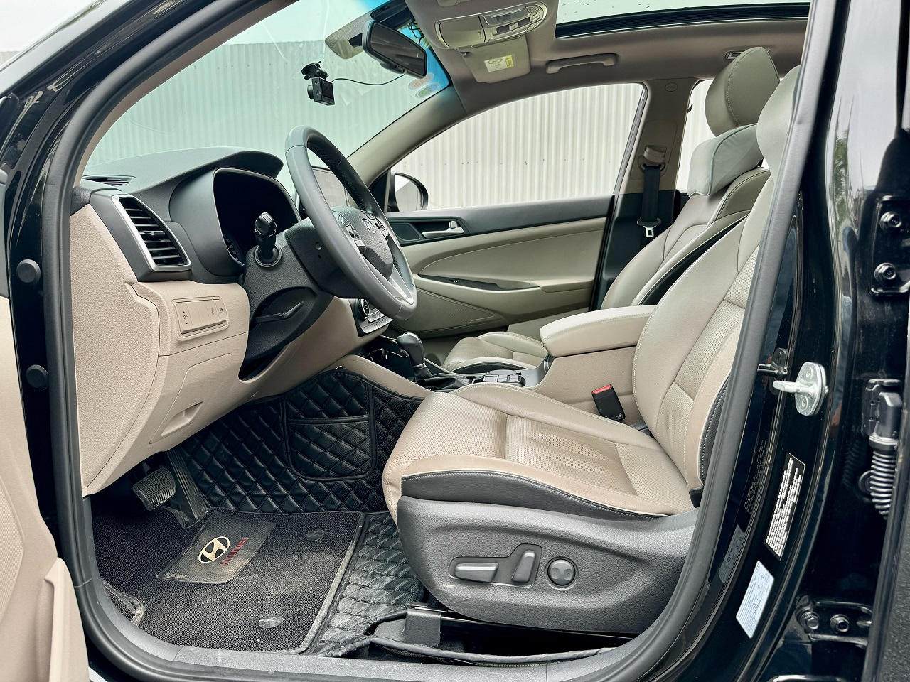 Hyundai Tucson 2.0ATH bản đặc biệt 2021 màu đen (đã bán)