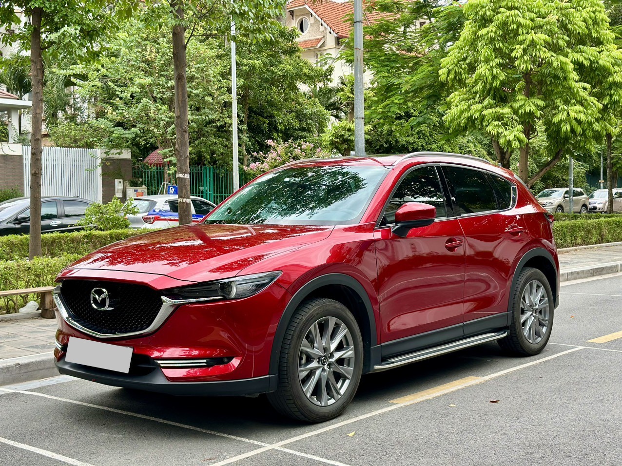 Mazda CX5 2.0 Luxury 2023 màu đỏ pha lê (đã bán)