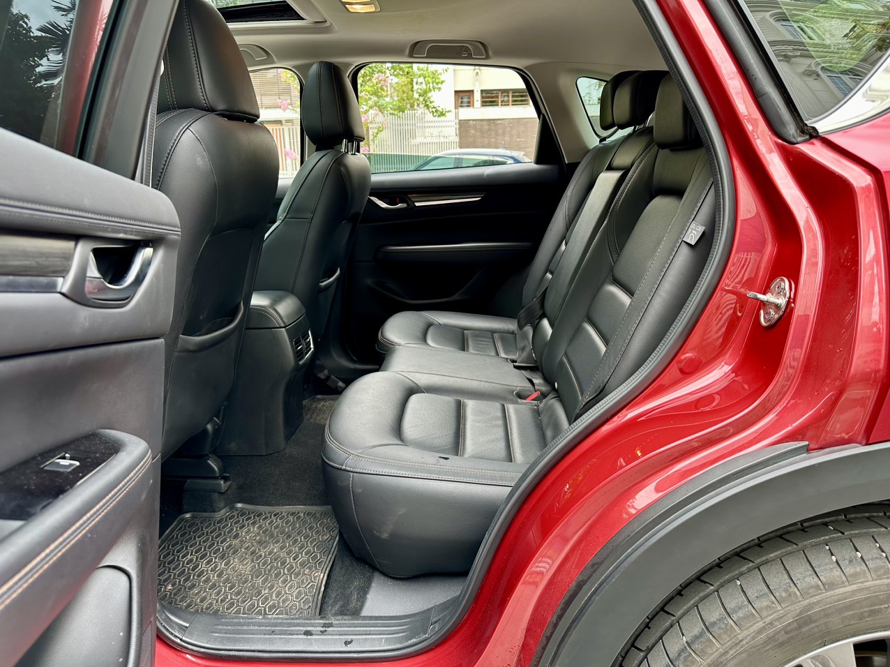 Mazda CX5 2.0 Luxury 2023 màu đỏ pha lê (đã bán)