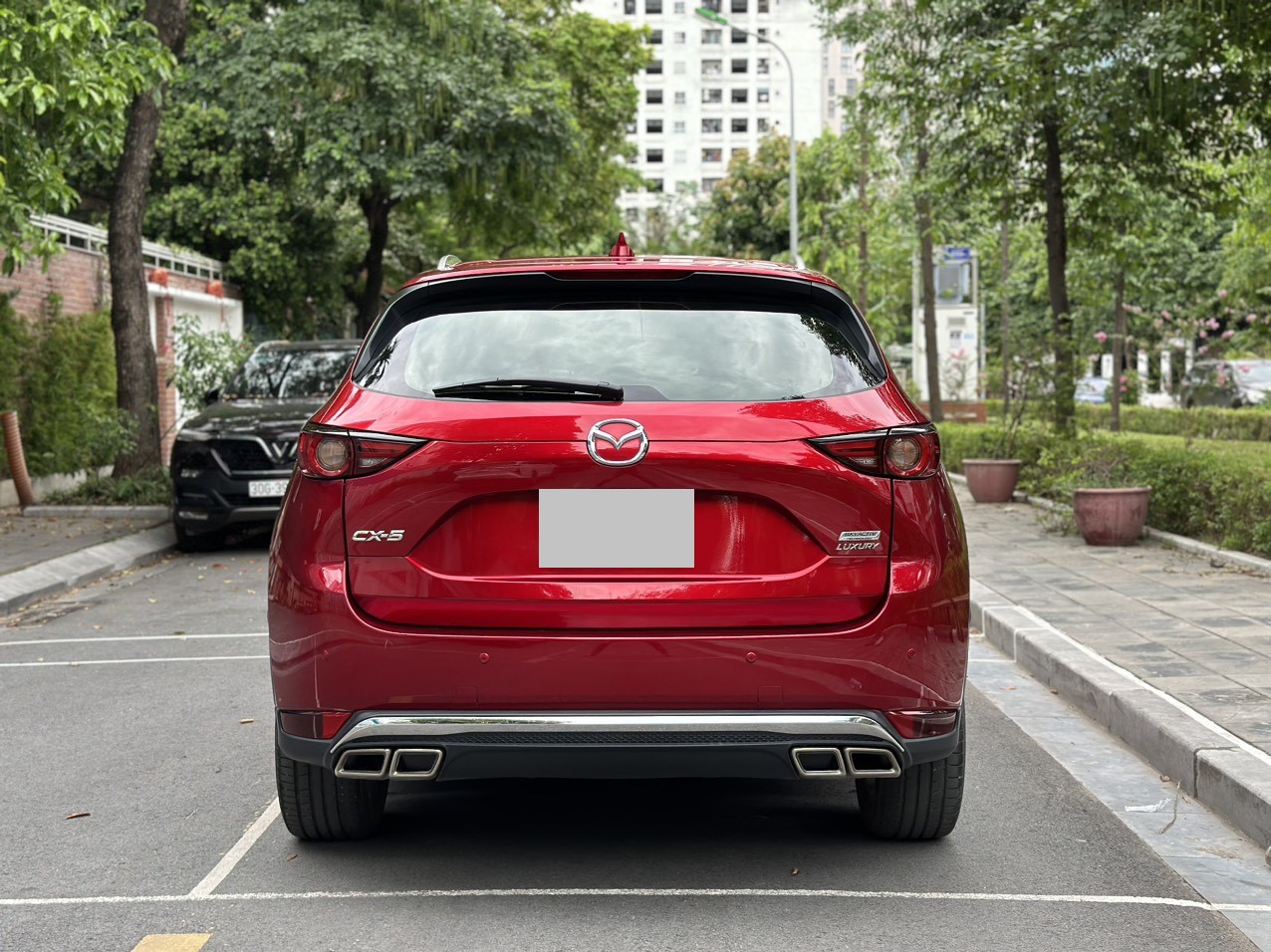 Mazda CX5 2.0 Luxury 2023 màu đỏ pha lê (đã bán)