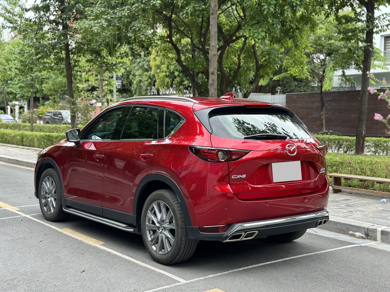 Mazda CX5 2.0 Luxury 2023 màu đỏ pha lê (đã bán)