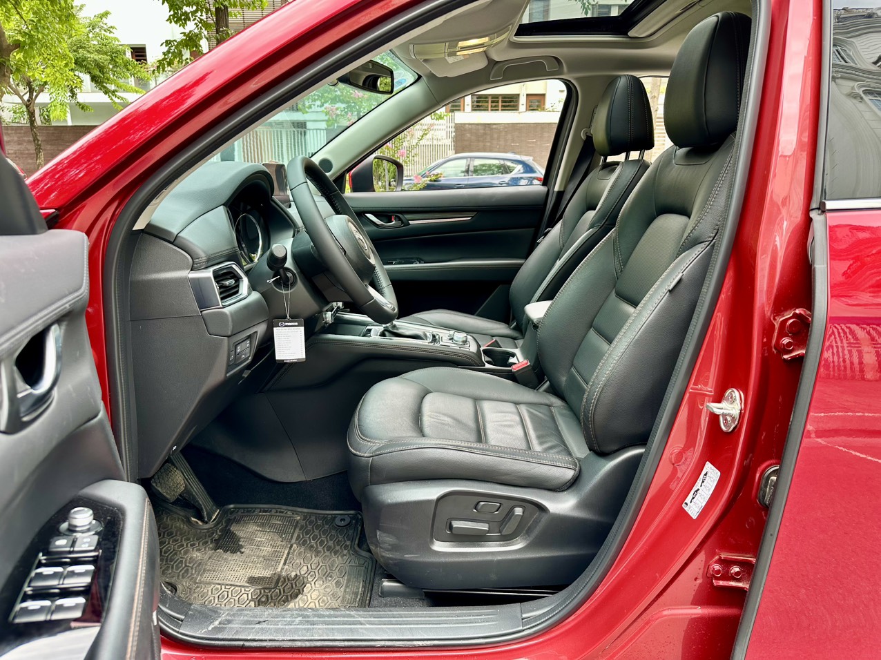 Mazda CX5 2.0 Luxury 2023 màu đỏ pha lê (đã bán)