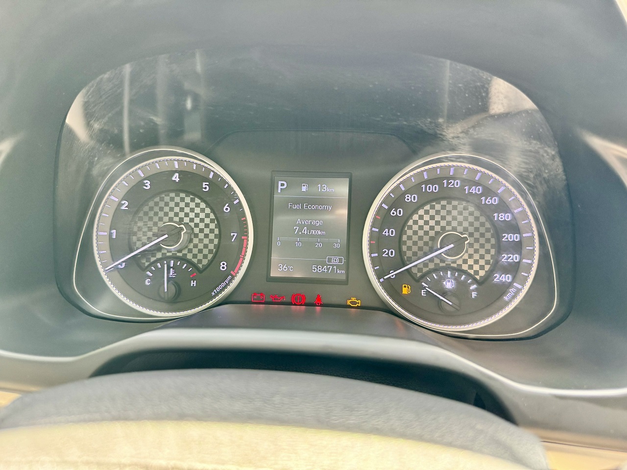 Hyundai Elantra 1.6AT 2021 Facelift màu trắng