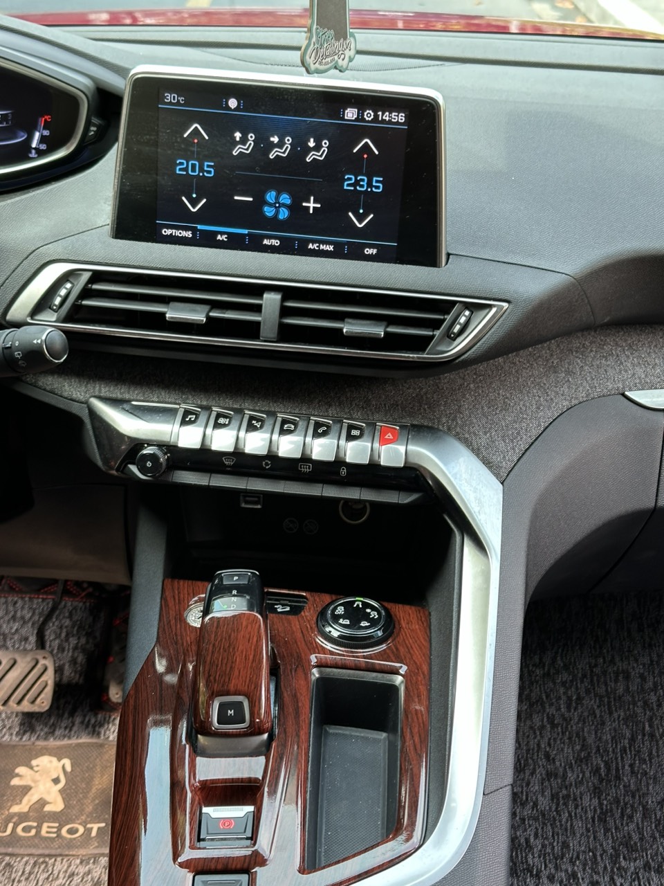 Peugeot 5008 Allure 1.6 AT 2020 màu đỏ Ruby