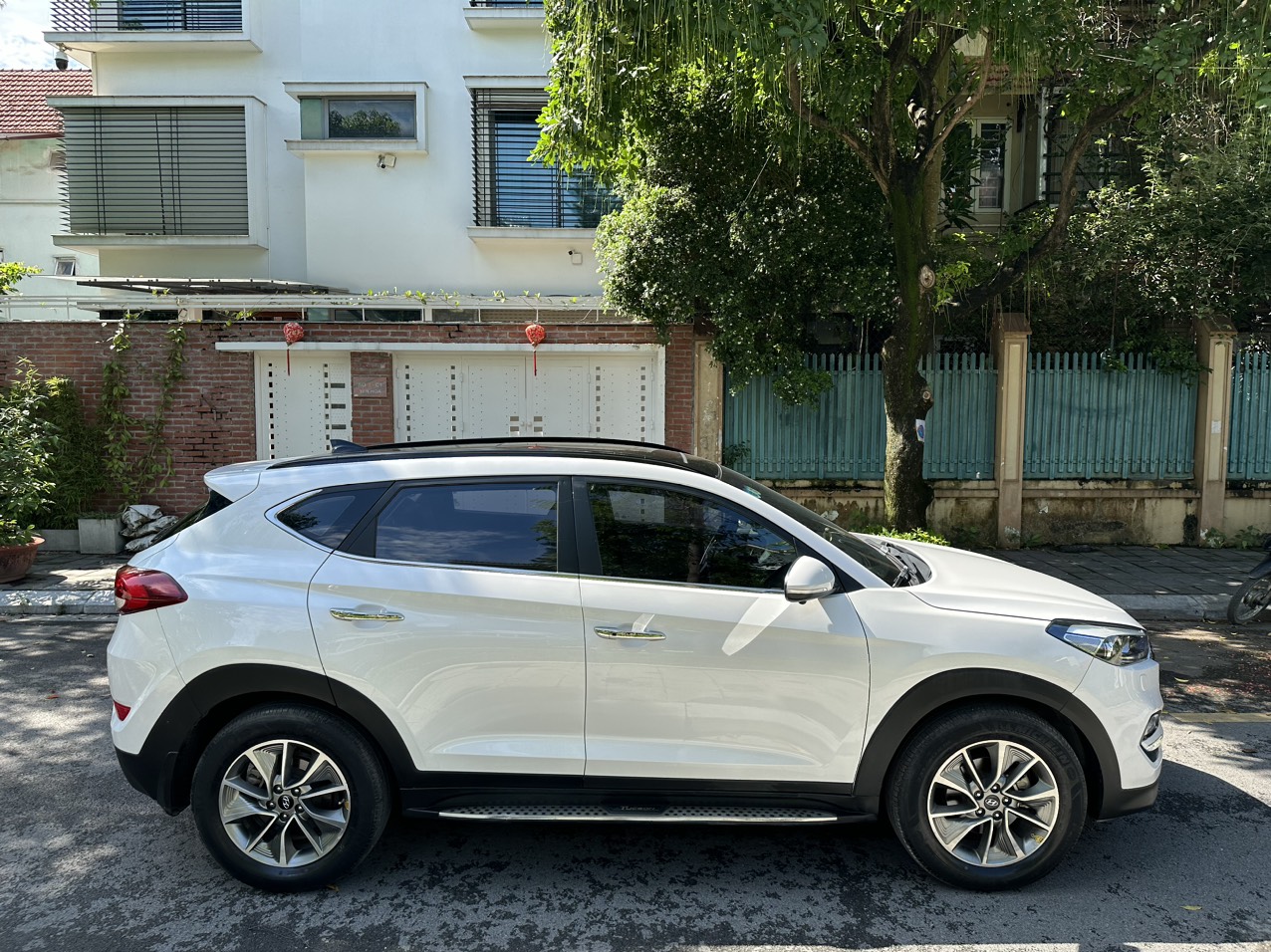 Hyundai Tucson 2.0 AT đặc biệt 2018 màu trắng (đã bán)