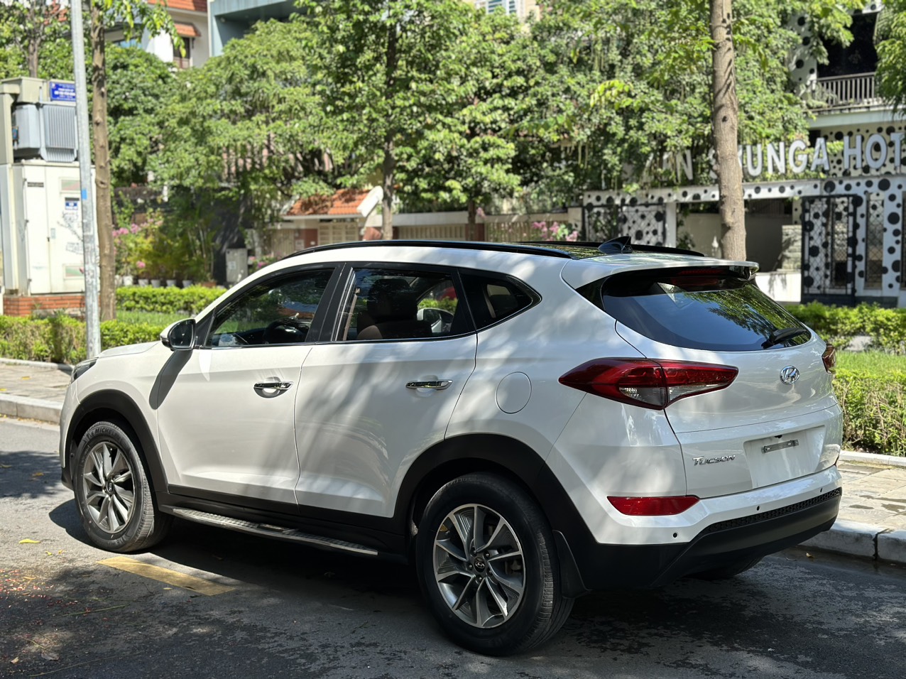 Hyundai Tucson 2.0 AT đặc biệt 2018 màu trắng (đã bán)