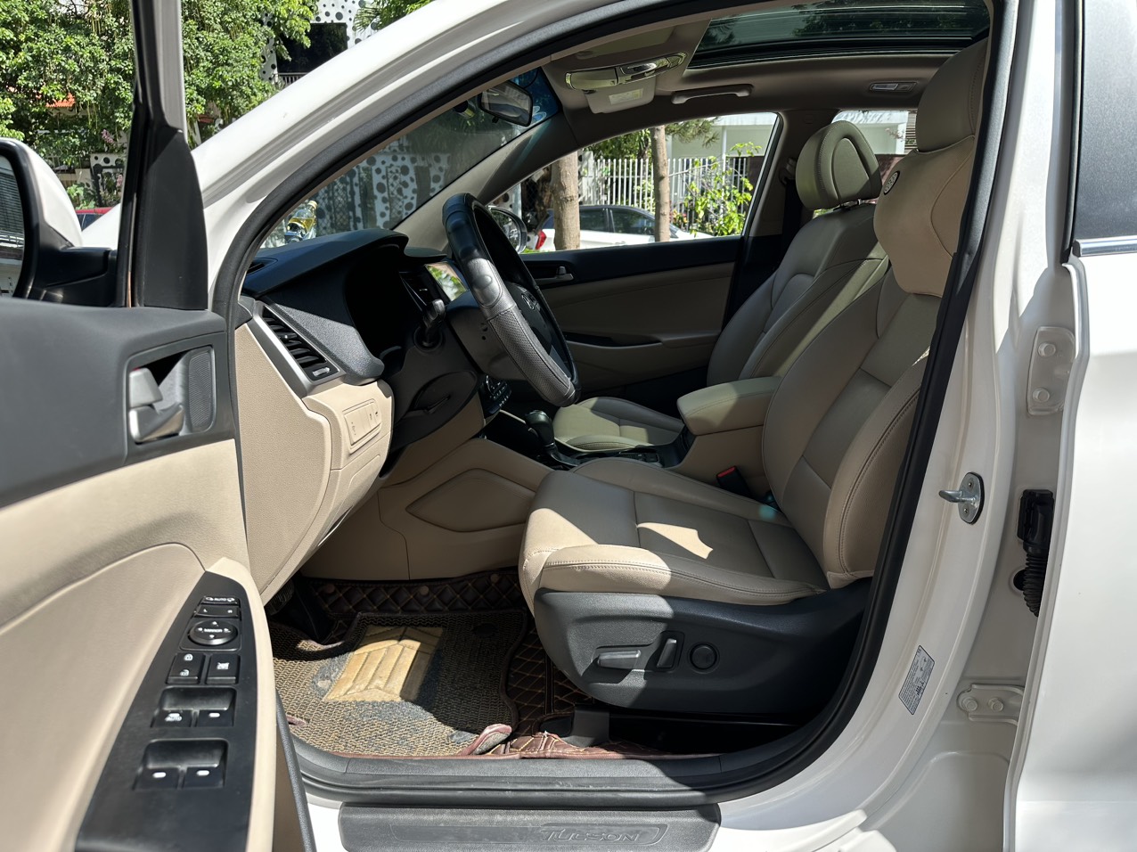 Hyundai Tucson 2.0 AT đặc biệt 2018 màu trắng (đã bán)