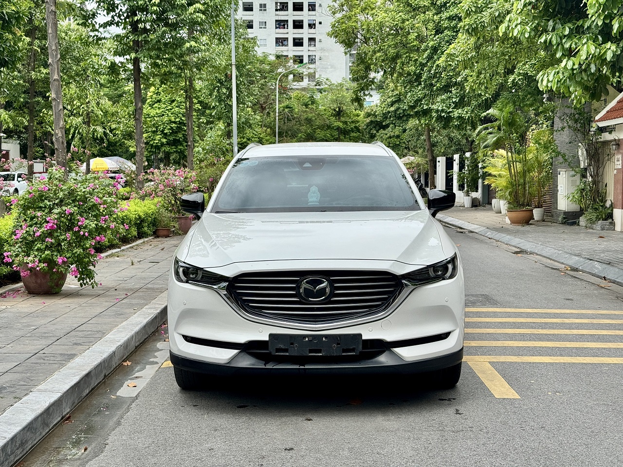 Mazda CX8 Premium 2022 màu trắng