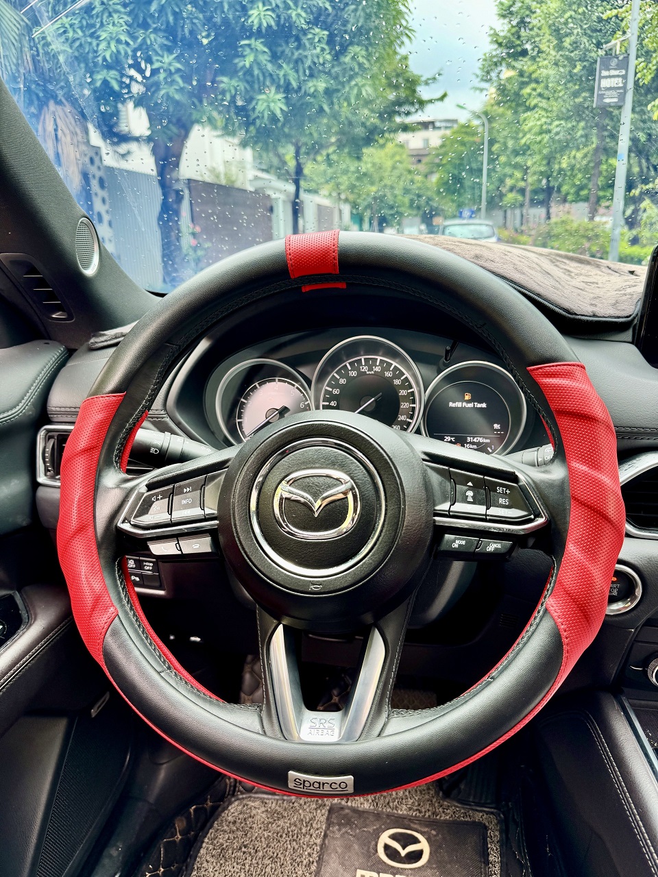 Mazda CX8 Premium 2022 màu trắng