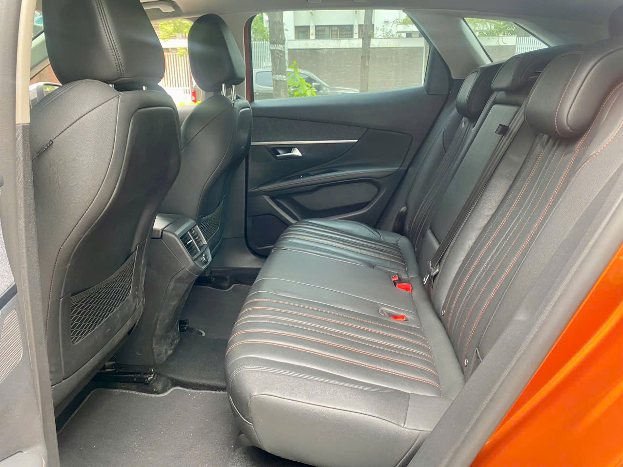 Peugeot 3008 Allure 1.6 AT 2022 màu cam