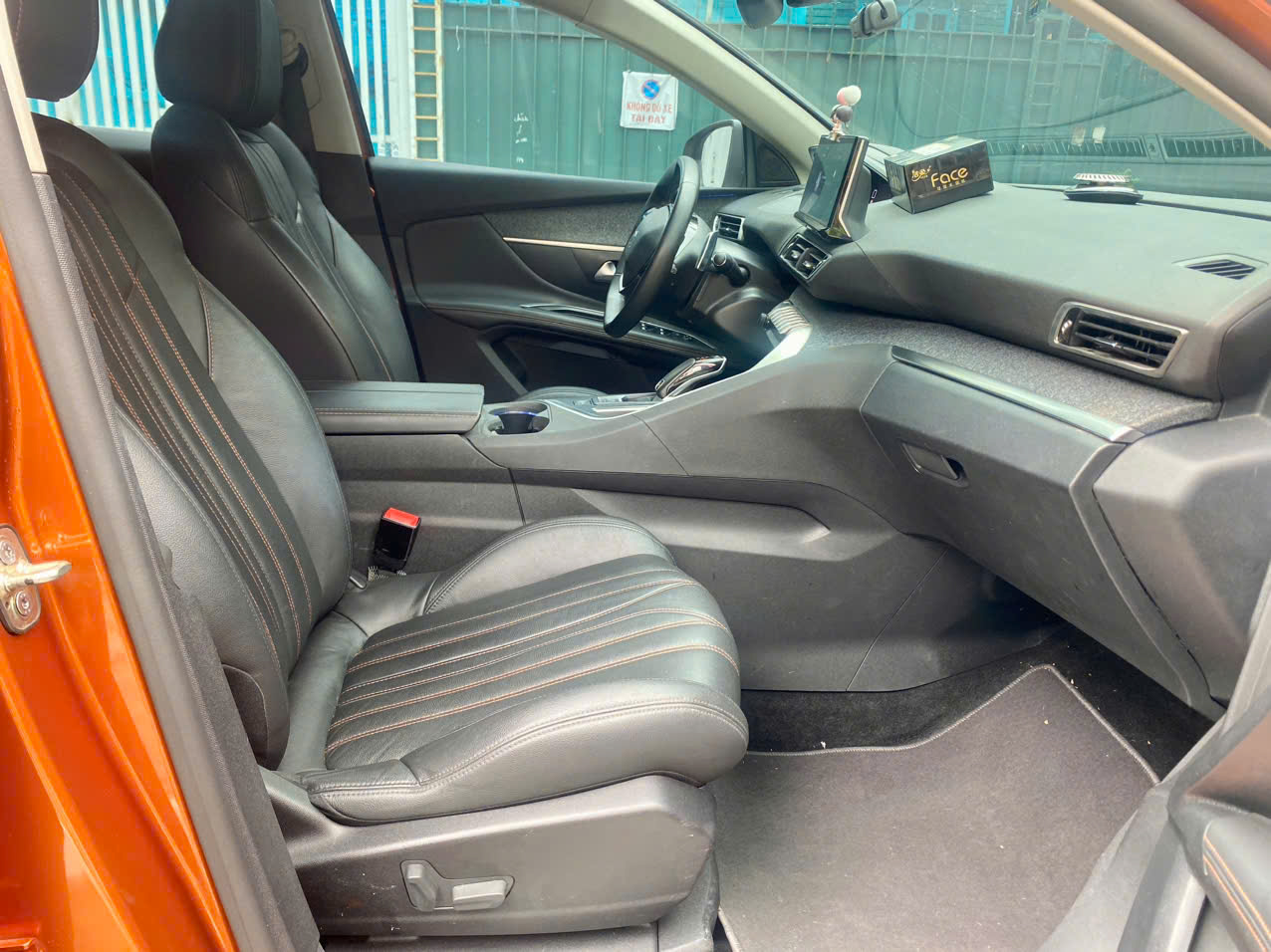 Peugeot 3008 Allure 1.6 AT 2022 màu cam