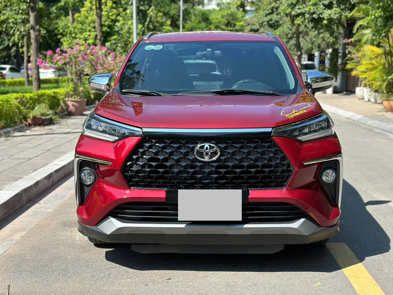 Toyota Veloz Cross 1.5CVT 2022 đăng kí lần đầu 2023 màu đỏ