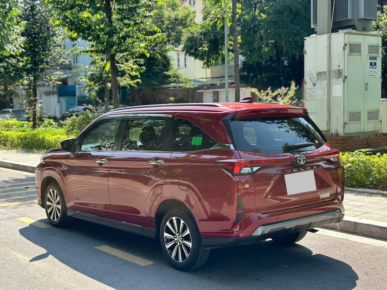 Toyota Veloz Cross 1.5CVT 2022 đăng kí lần đầu 2023 màu đỏ