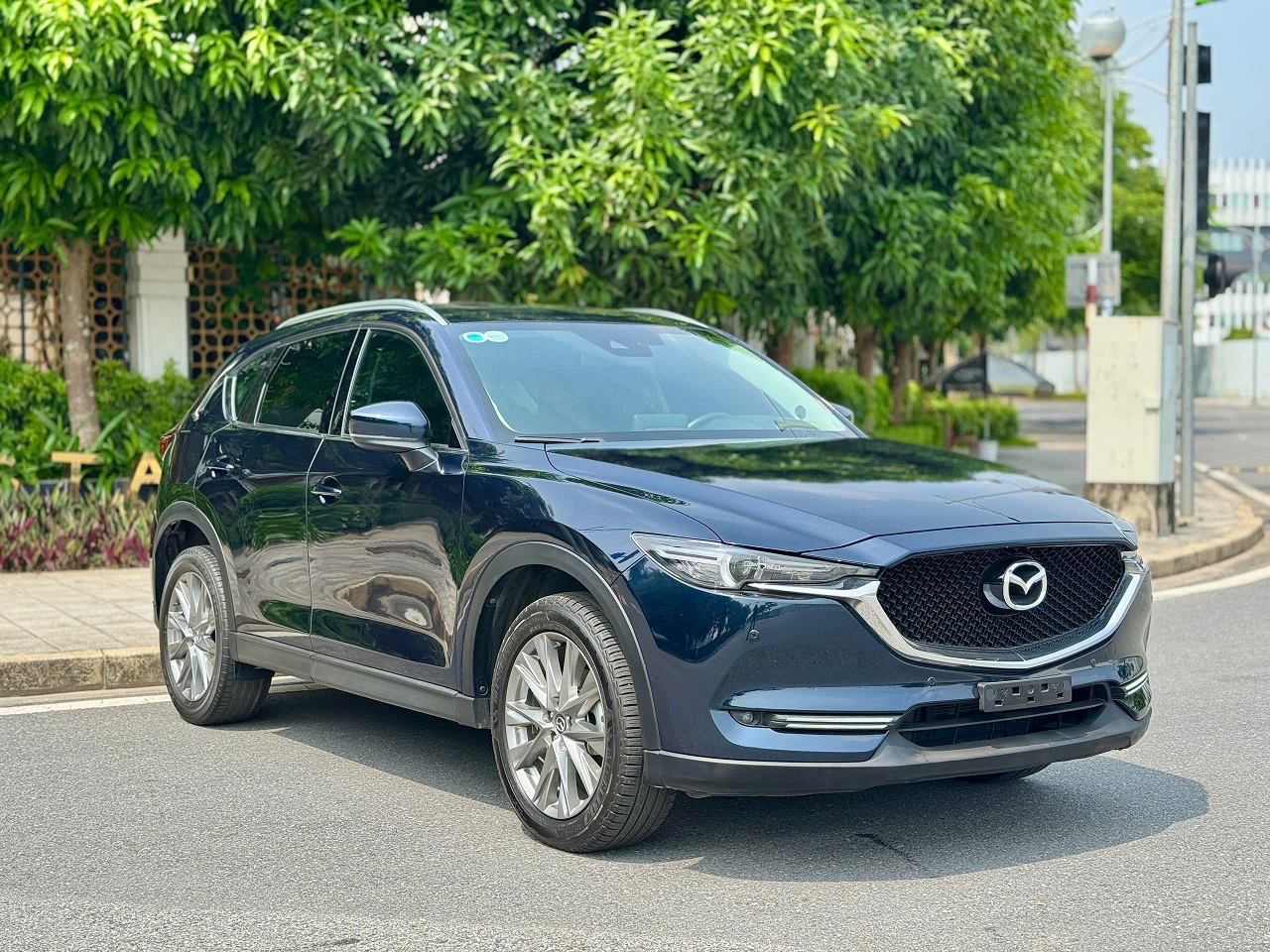 Mazda CX-5 2.0 Premium 2022 màu xanh