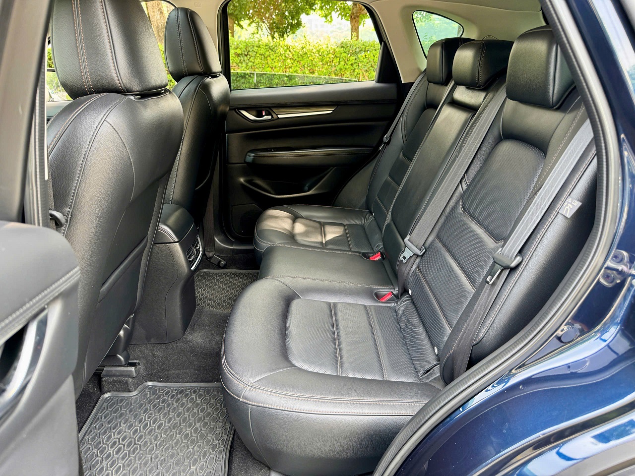 Mazda CX-5 2.0 Premium 2022 màu xanh