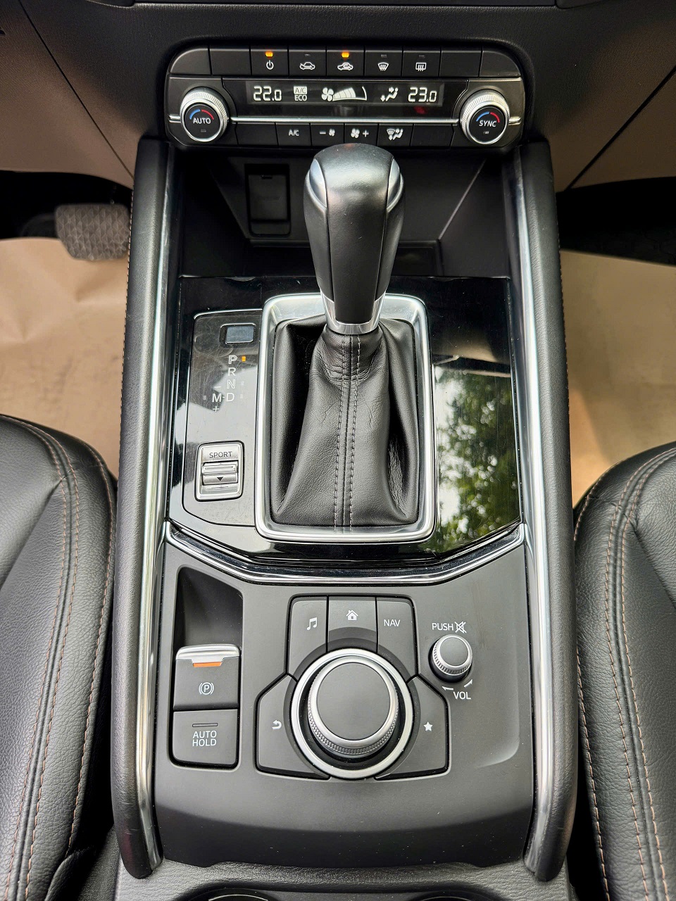 Mazda CX-5 2.0 Premium 2022 màu xanh