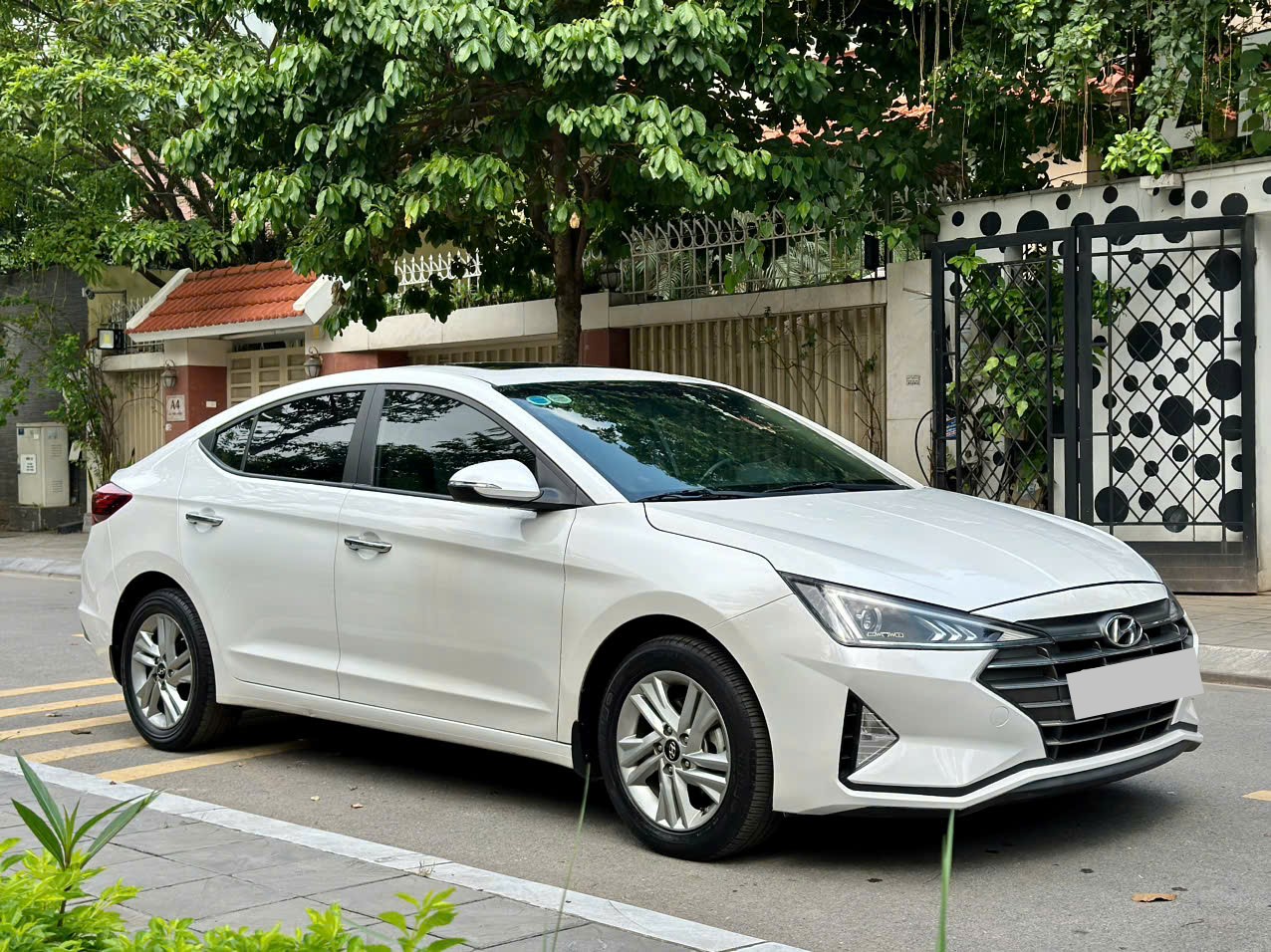 Hyundai Elantra 1.6AT 2021