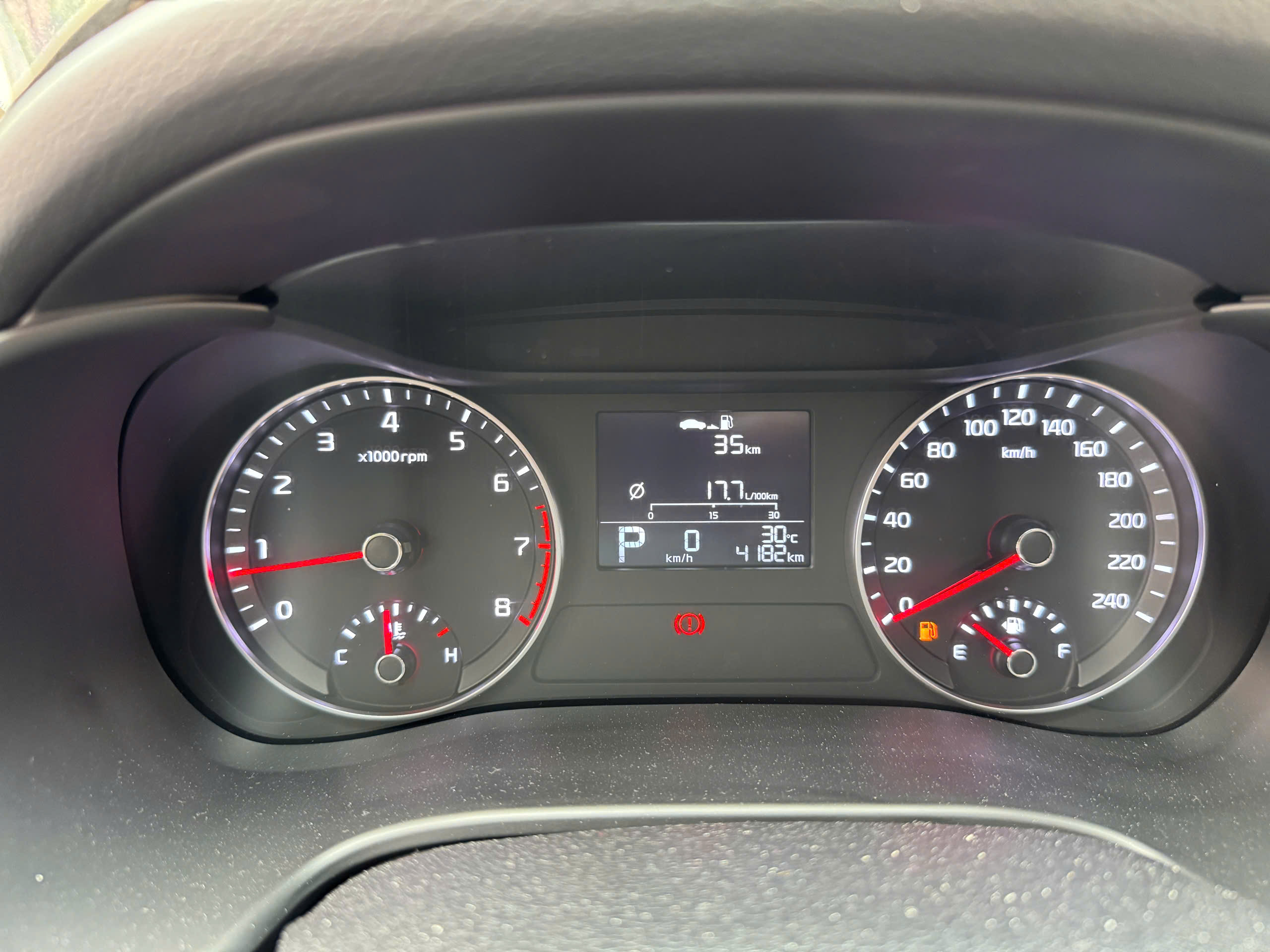 KIA K3 LUXURY 1.6AT 2024 màu trắng (đã bán)