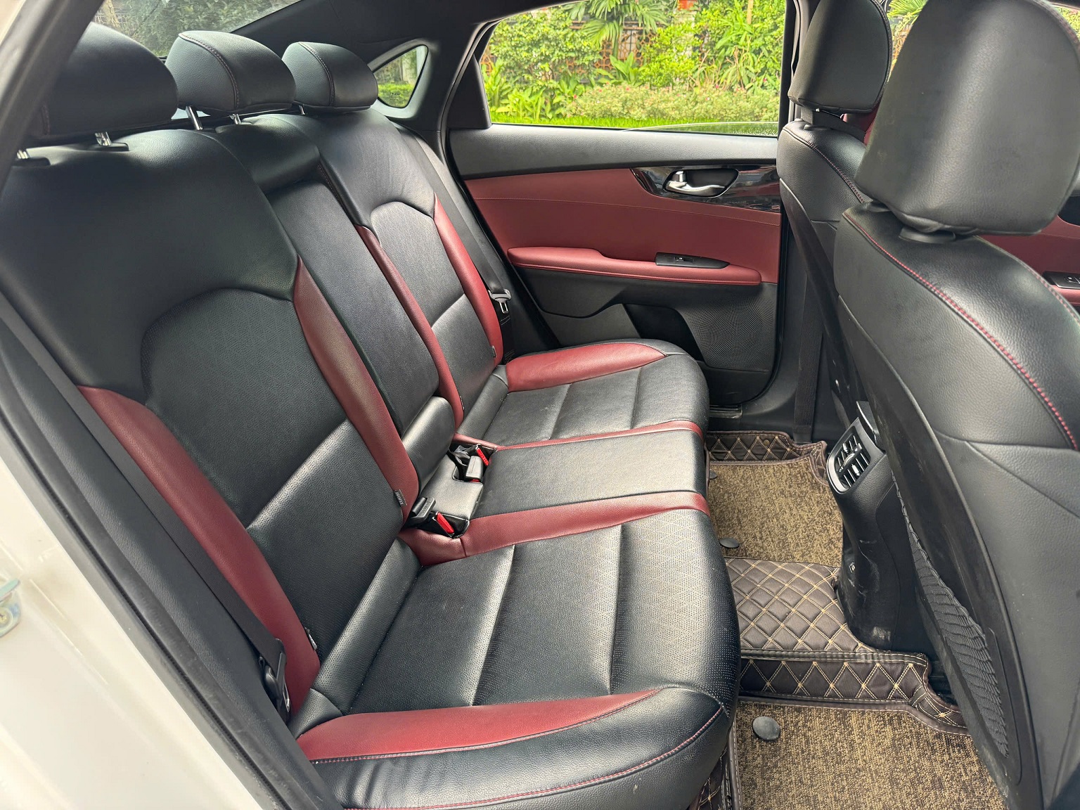 Kia K3 1.6 Premium 2022 màu trắng