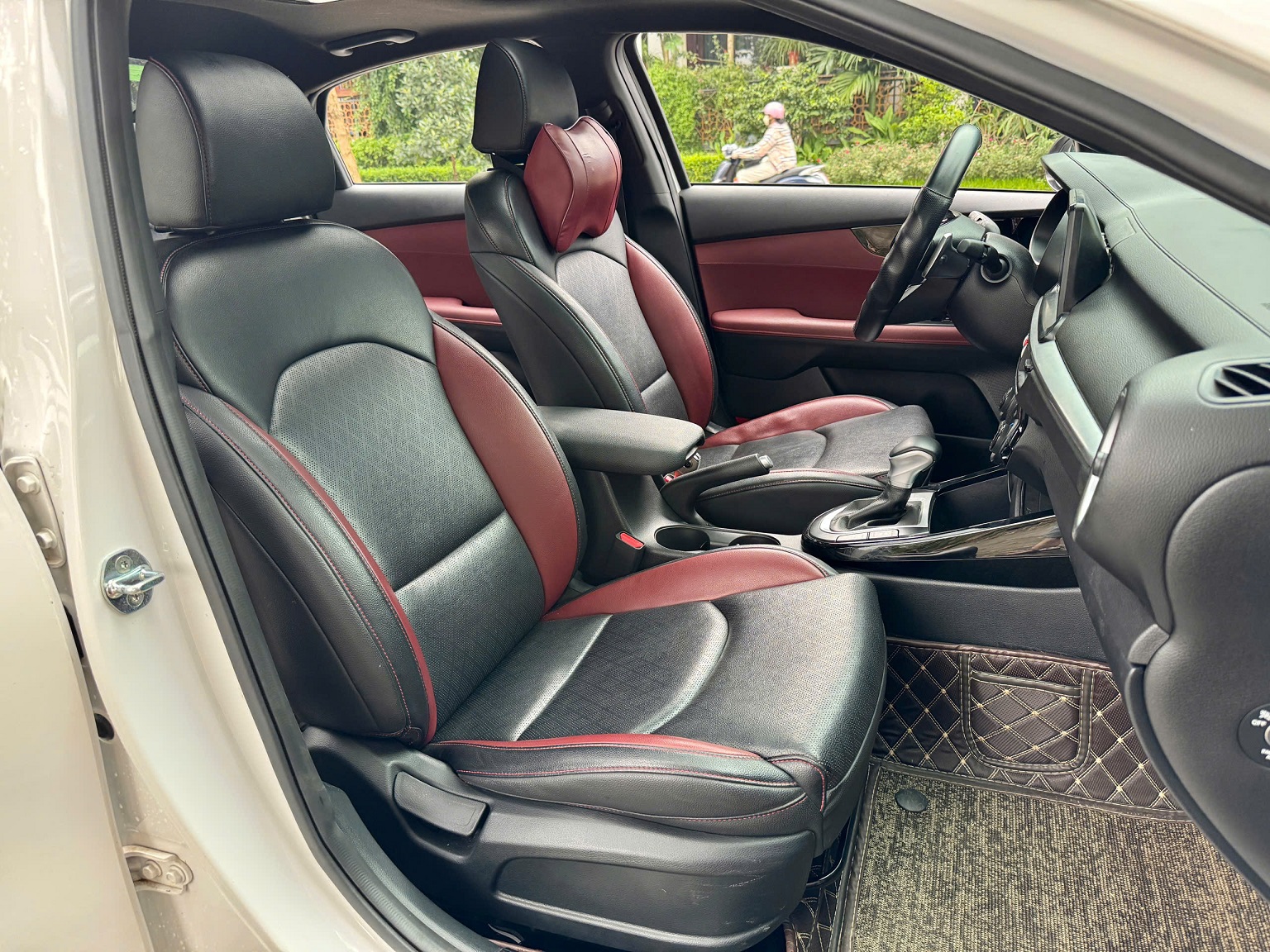 Kia K3 1.6 Premium 2022 màu trắng