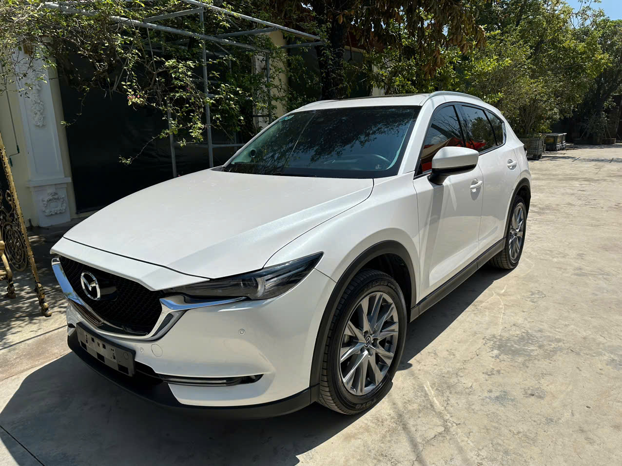 Mazda CX-5 2.0 Premium 2022 màu trắng