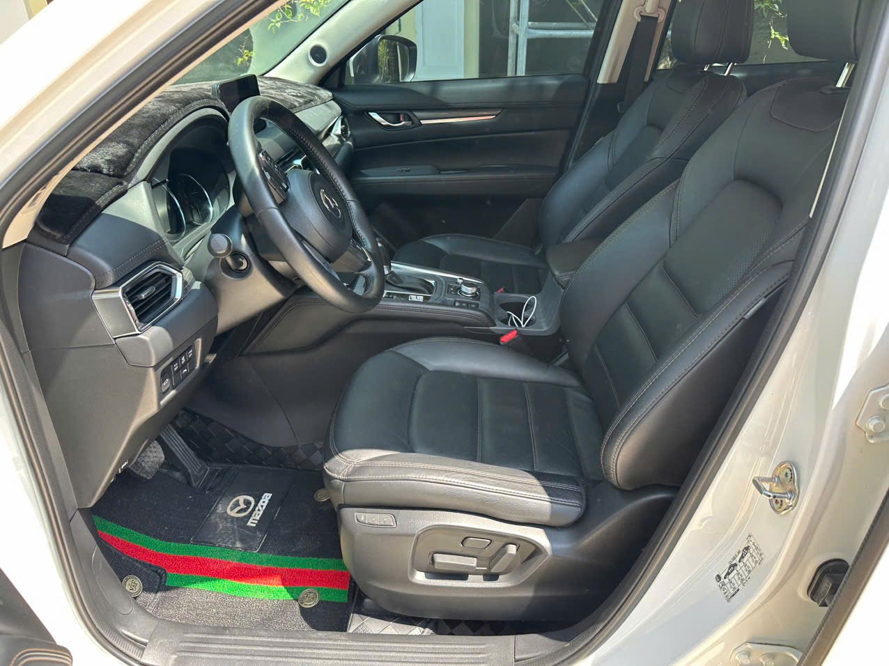 Mazda CX-5 2.0 Premium 2022 màu trắng