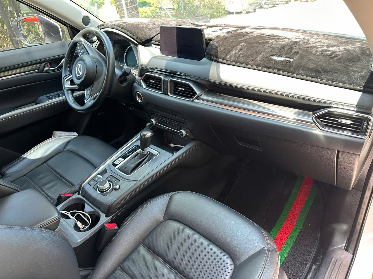 Mazda CX-5 2.0 Premium 2022 màu trắng