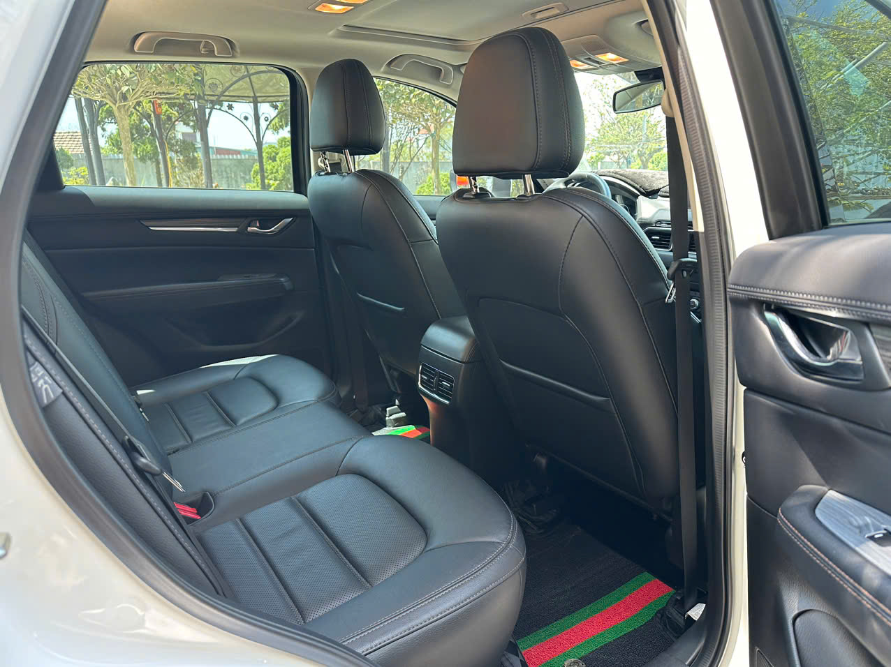 Mazda CX-5 2.0 Premium 2022 màu trắng