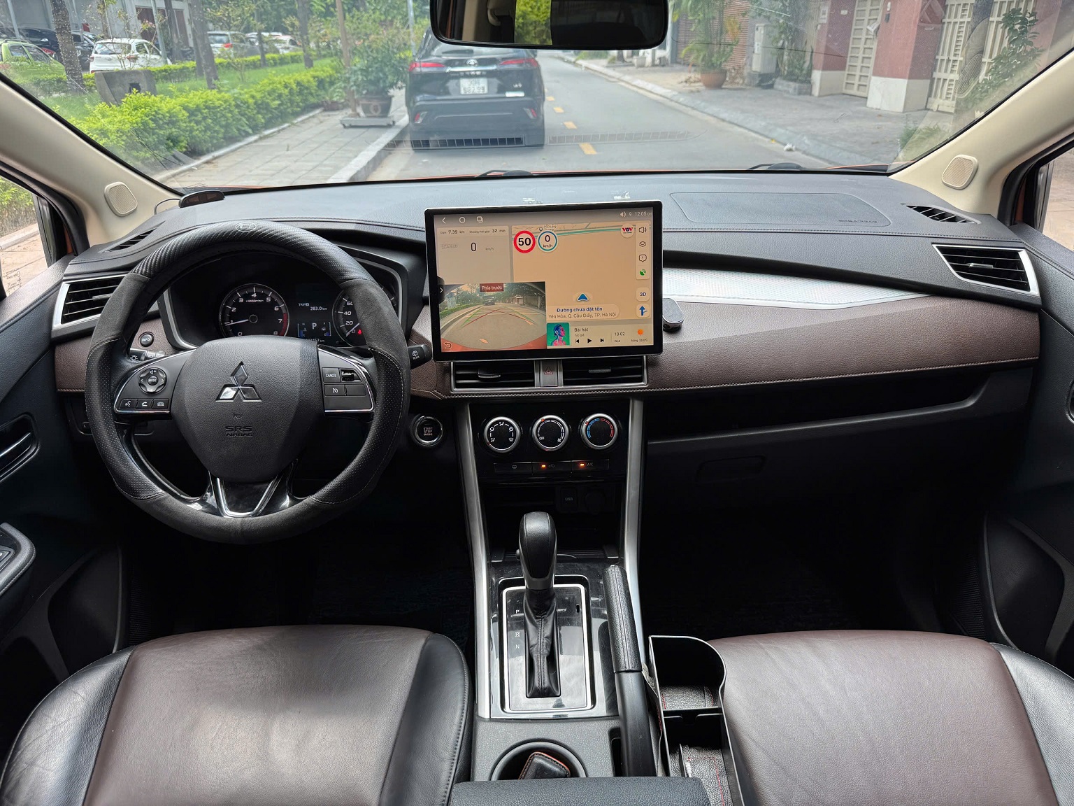 Mitsubishi Xpander Cross 1.5 2020 màu cam