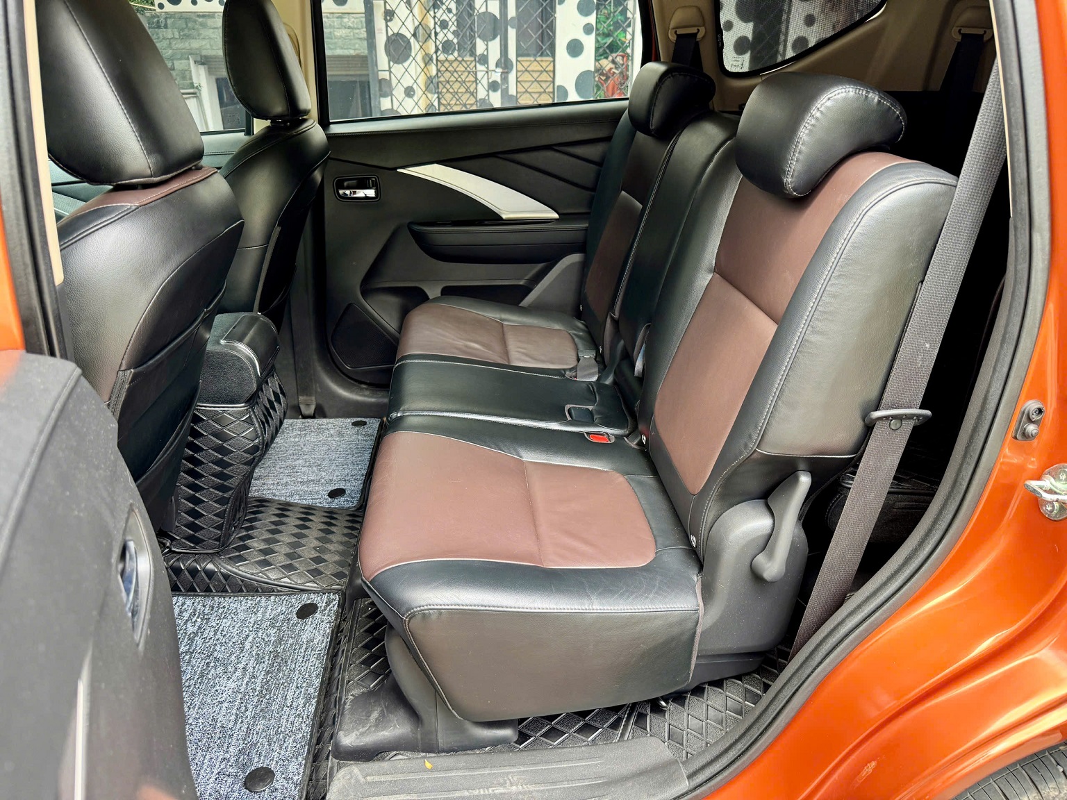 Mitsubishi Xpander Cross 1.5 2020 màu cam