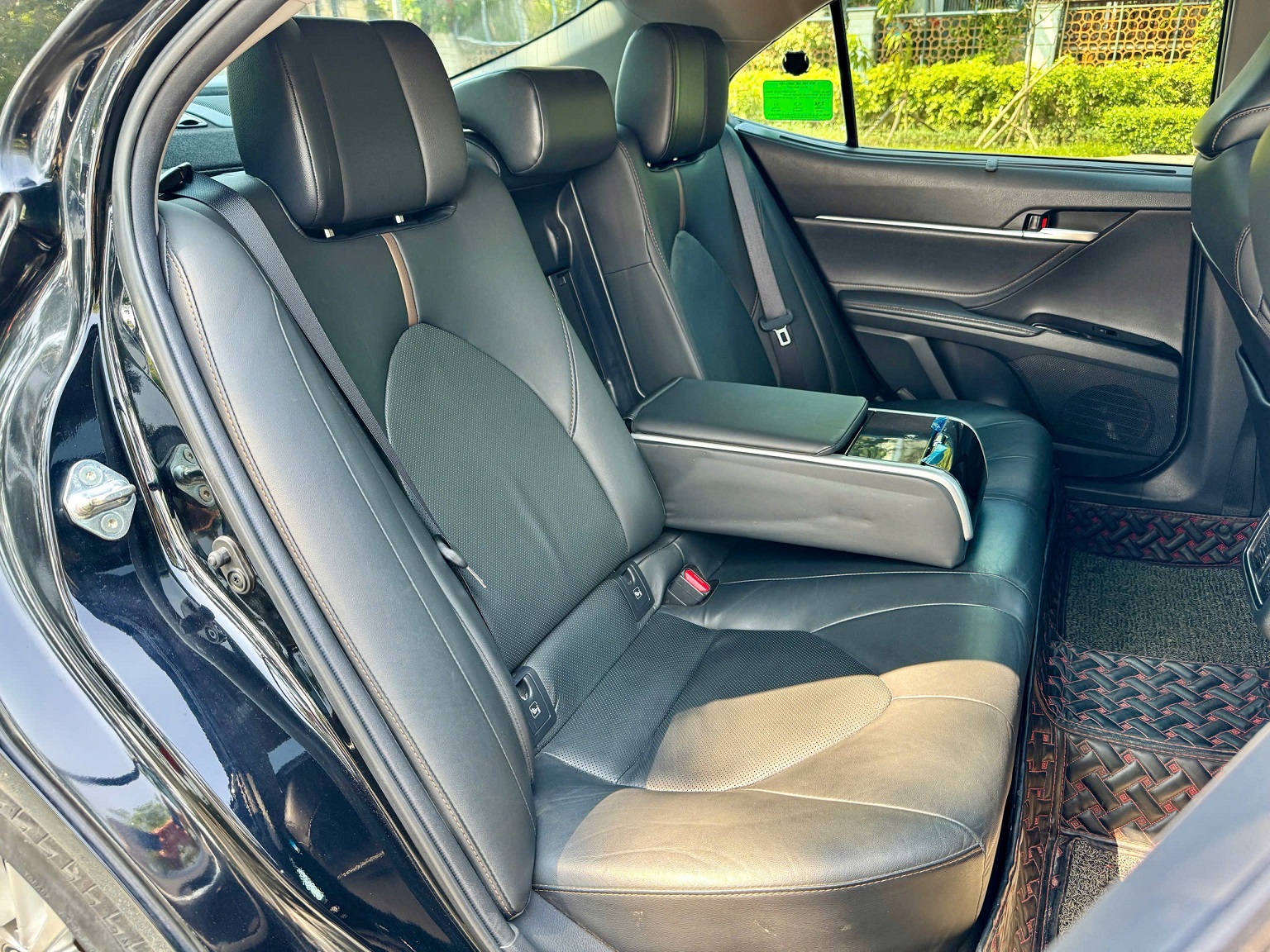 Toyota Camry 2.5Q 2019 nhập khẩu màu đen