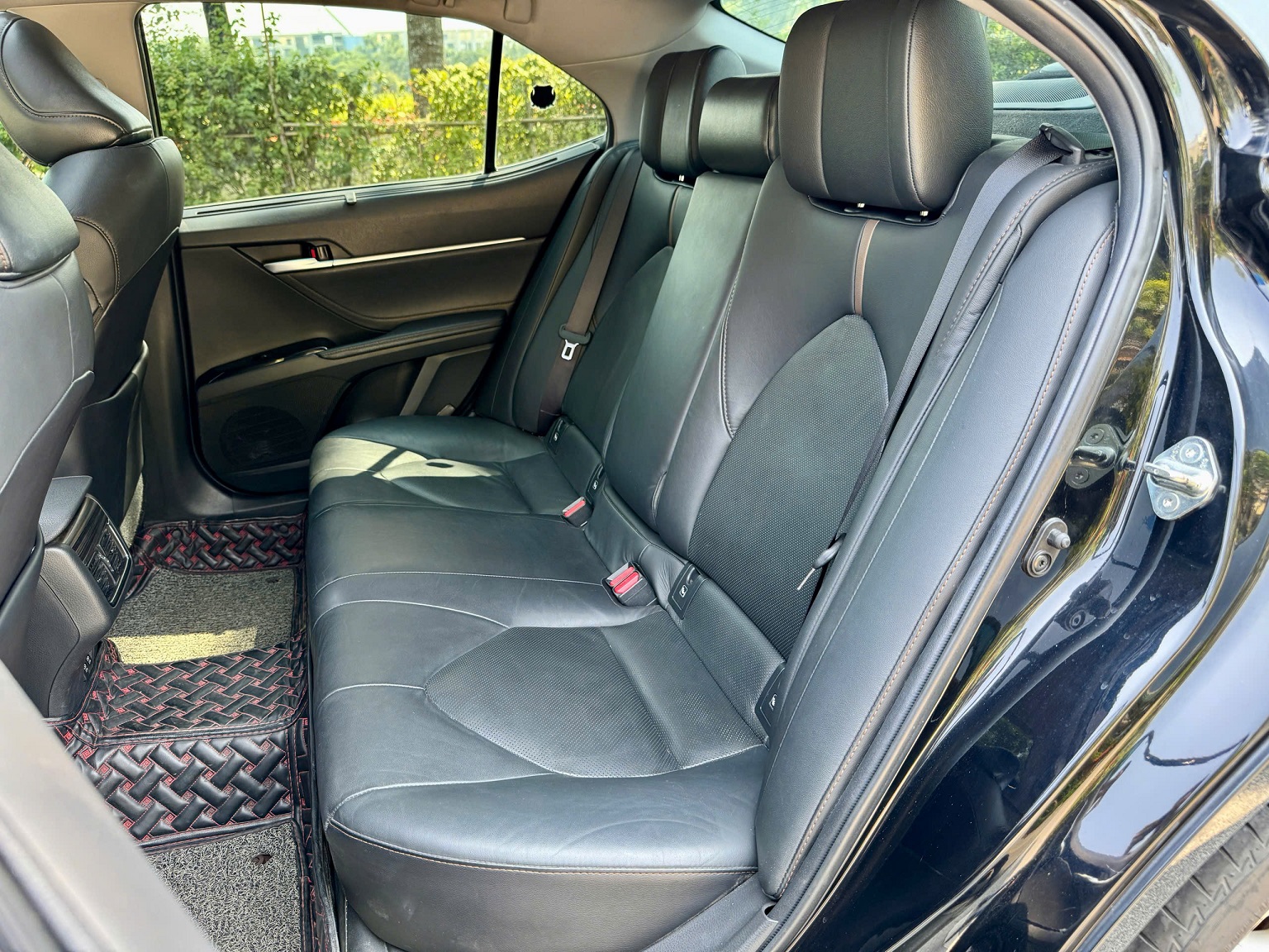Toyota Camry 2.5Q 2019 nhập khẩu màu đen