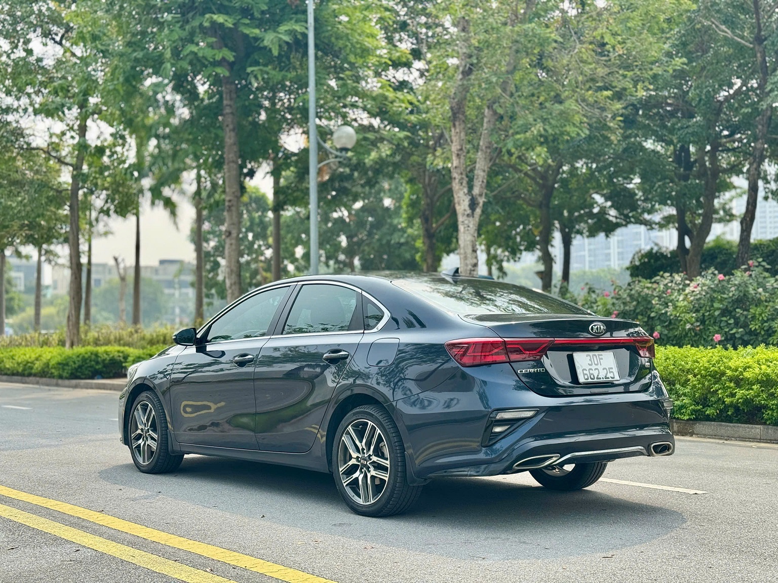 Kia Cerato 2.0AT Premium 2019 màu xanh