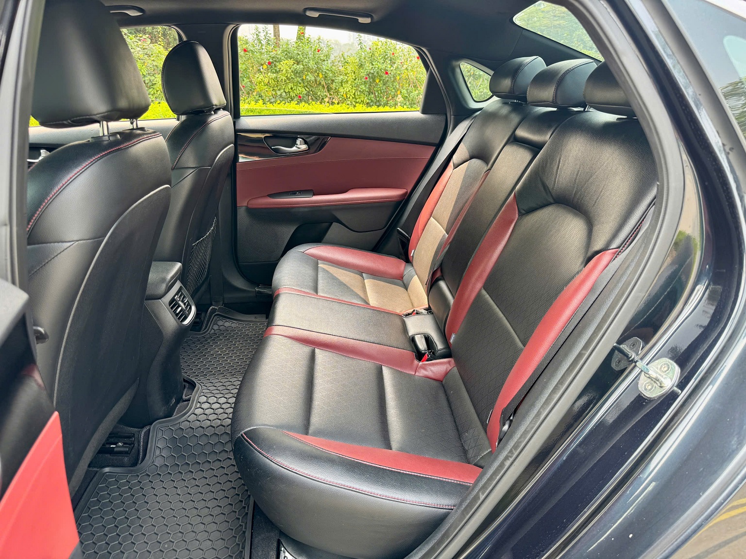 Kia Cerato 2.0AT Premium 2019 màu xanh