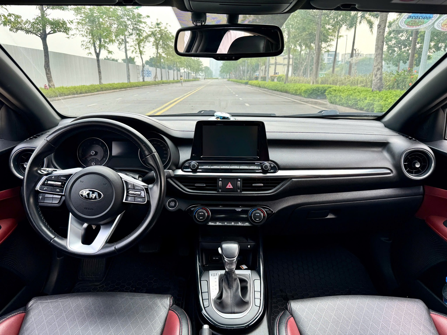 Kia Cerato 2.0AT Premium 2019 màu xanh