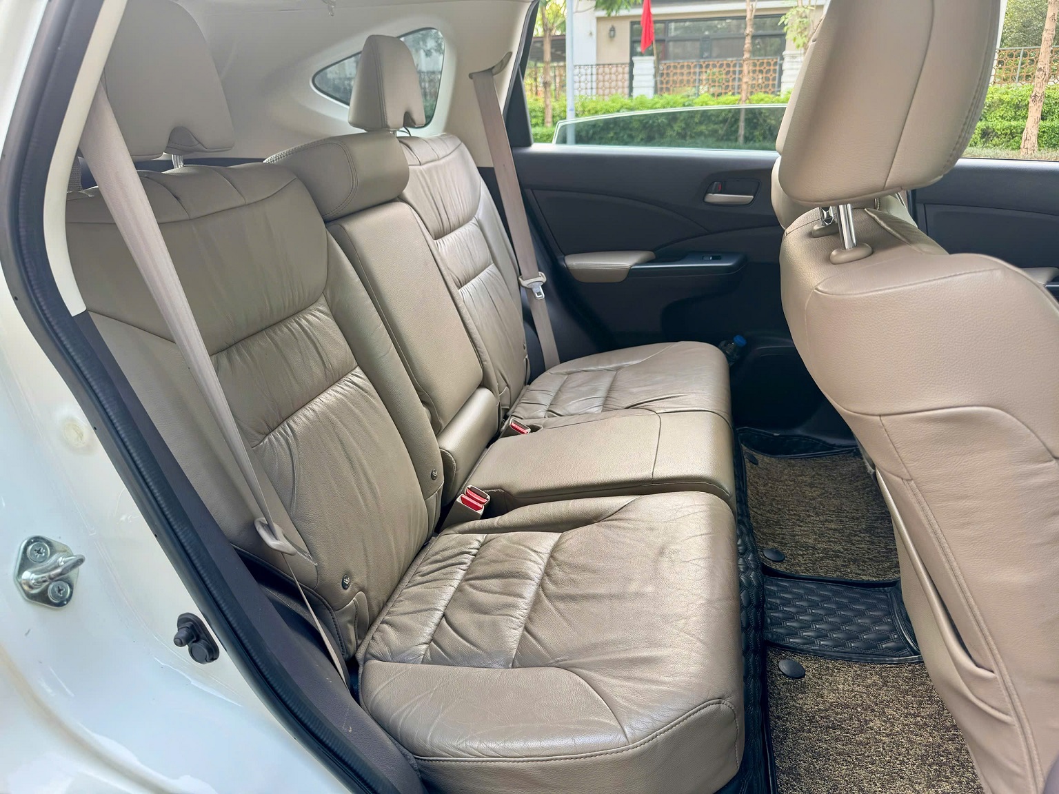 Honda CRV 2.0AT 2014 màu trắng