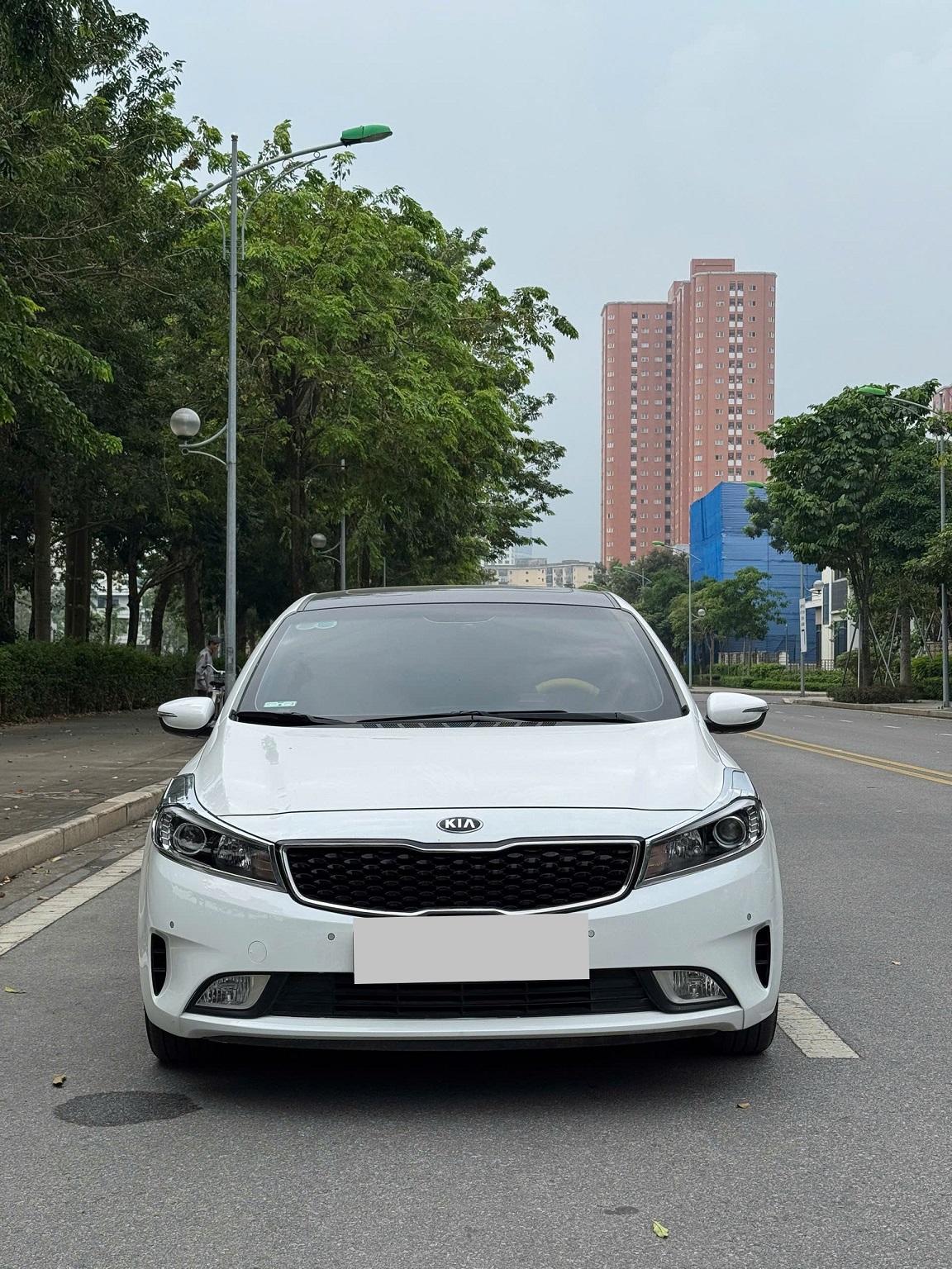 Kia Cerato 1.6 AT 2018 màu trắng