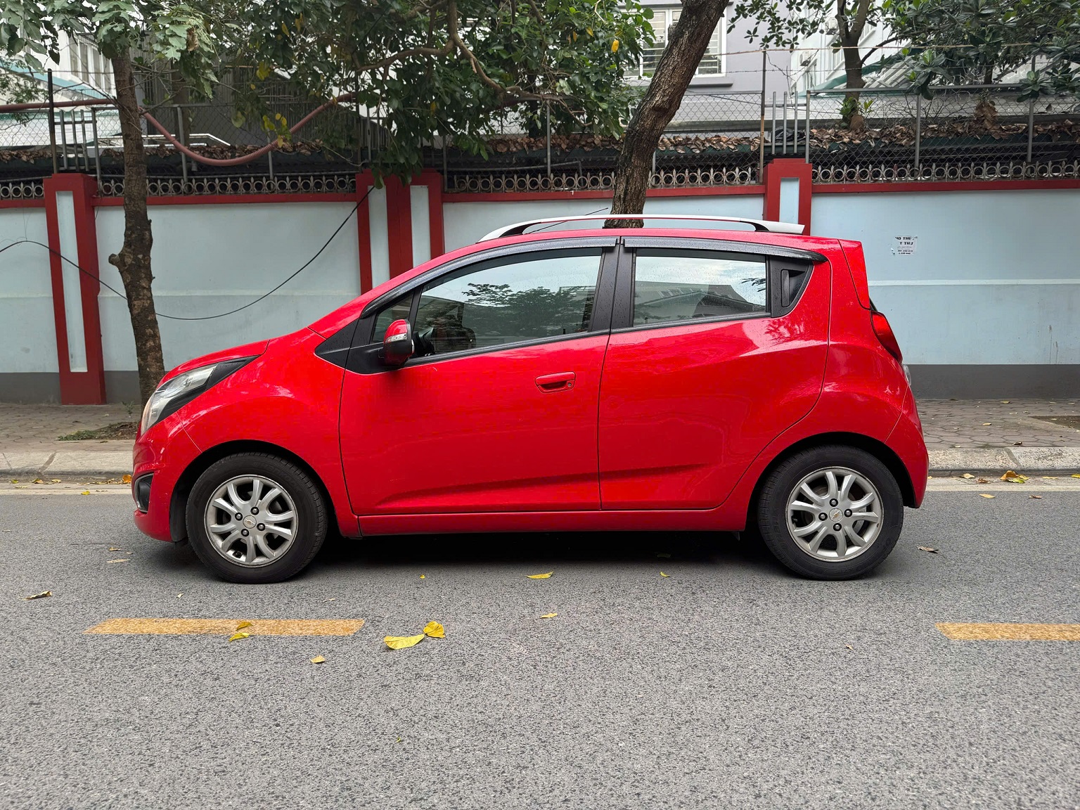 Chervolet Spark 1.0AT LTZ 2015 màu đỏ