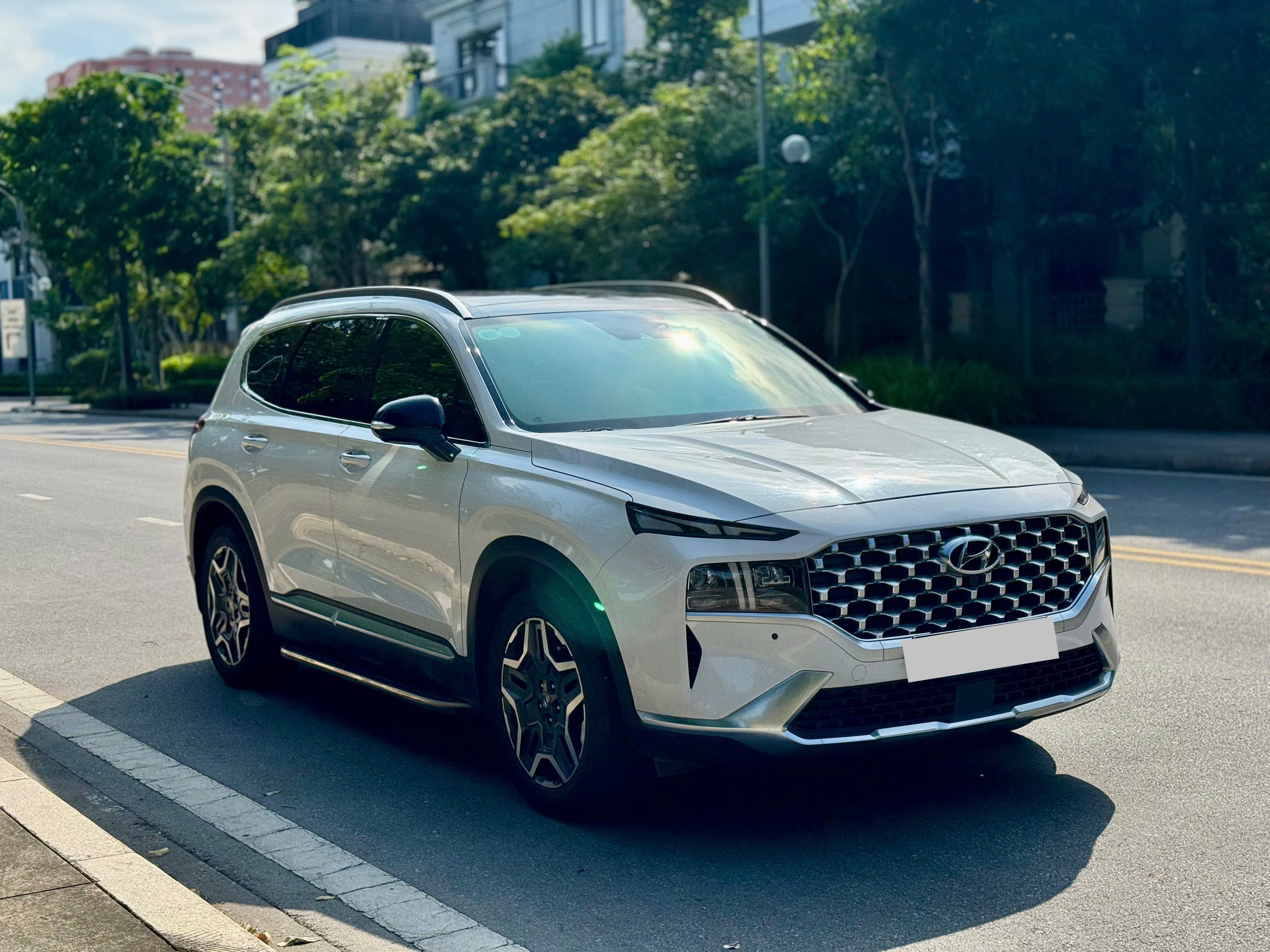 Hyundai Santafe 2.5 Premium xăng cao cấp 2022 màu trắng
