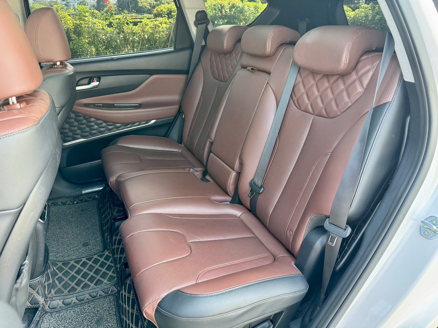 Hyundai Santafe 2.5 Premium xăng cao cấp 2022 màu trắng